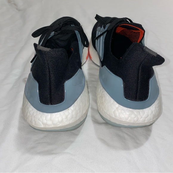 Adidas Ultraboosts Core Black Magic Athletic Shoes - Picture 7 of 8